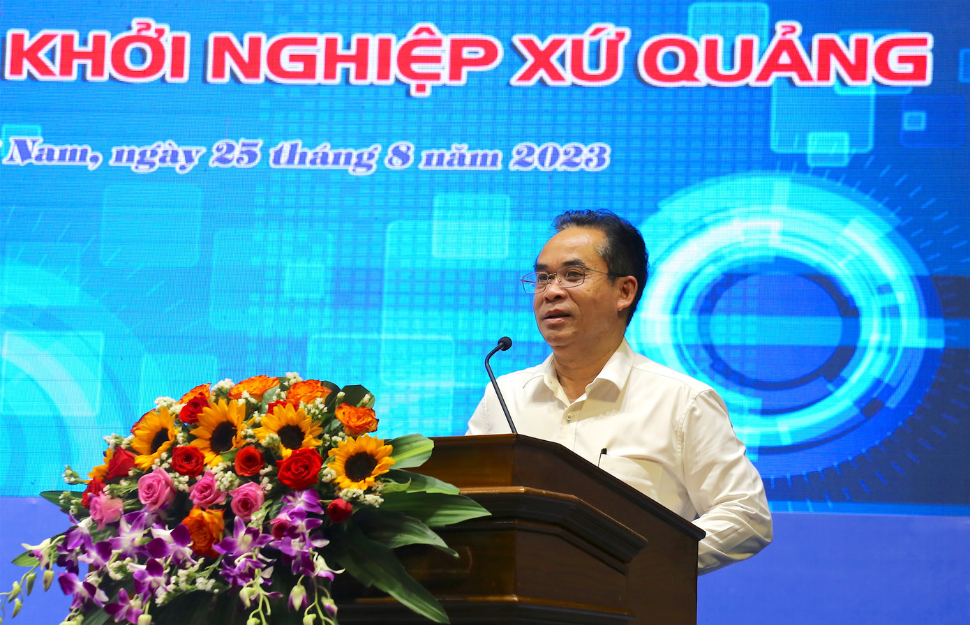 Ông Trần Anh Tuấn - Phó Chủ tịch UBND tỉnh Quảng Nam phát biểu tại Diễn đàn. Ông Trần Anh Tuấn - Phó Chủ tịch UBND tỉnh Quảng Nam phát biểu tại Diễn đàn.