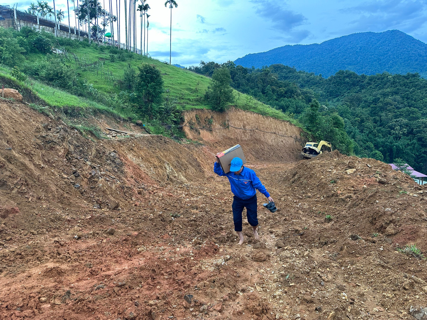 Những yêu thương cũng từ đó cứ nhân lên, khó khăn vượt qua.