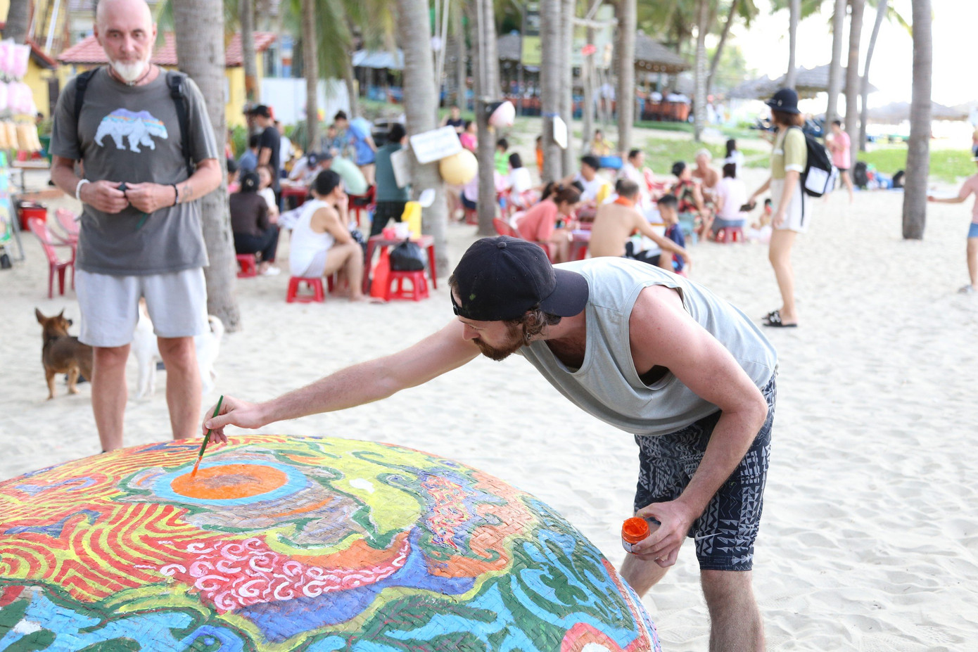 Sự tham gia của cộng đồng địa phương là điểm nhấn của các hoạt động tại Festival biển Hội An năm nay. Sự tham gia của cộng đồng địa phương là điểm nhấn của các hoạt động tại Festival biển Hội An năm nay.