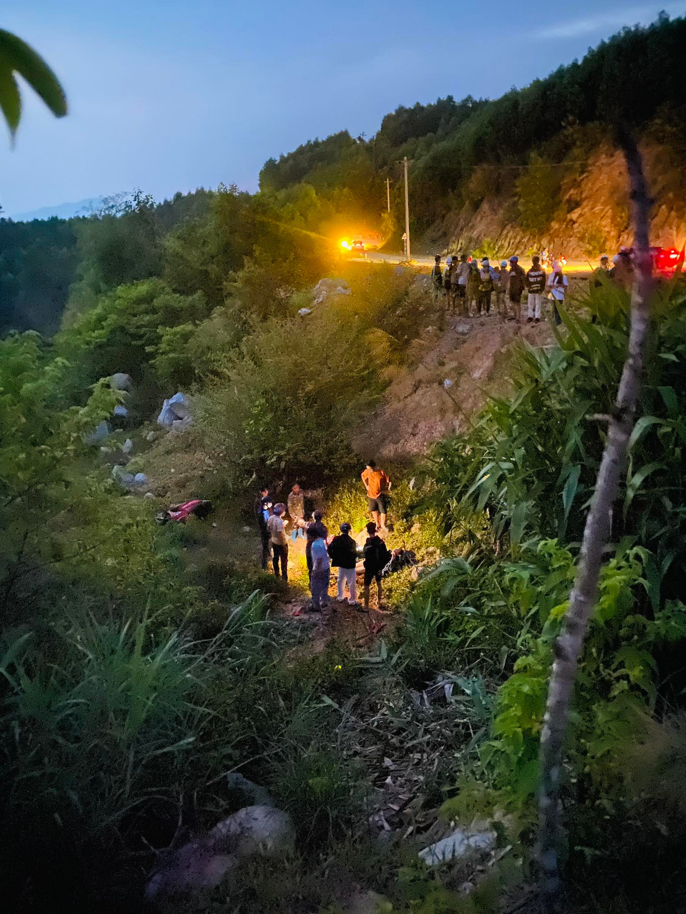 Hiện trường vụ tai nạn. Ảnh CĐ Hiện trường vụ tai nạn. Ảnh CĐ