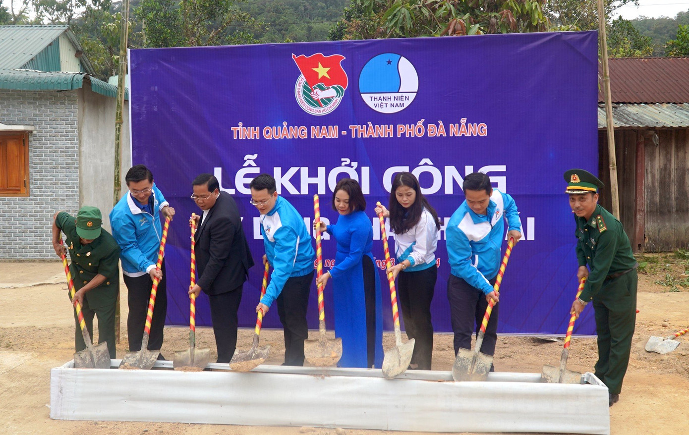 Nhiều hoạt động ý nghĩa được triển khai trong chương trình.