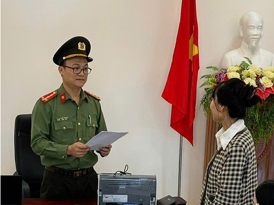 Công an Quảng Nam khởi tố 3 bị can về tội “Vận chuyển trái phép tiền tệ qua biên giới”. Ảnh CA Công an Quảng Nam khởi tố 3 bị can về tội “Vận chuyển trái phép tiền tệ qua biên giới”. Ảnh CA