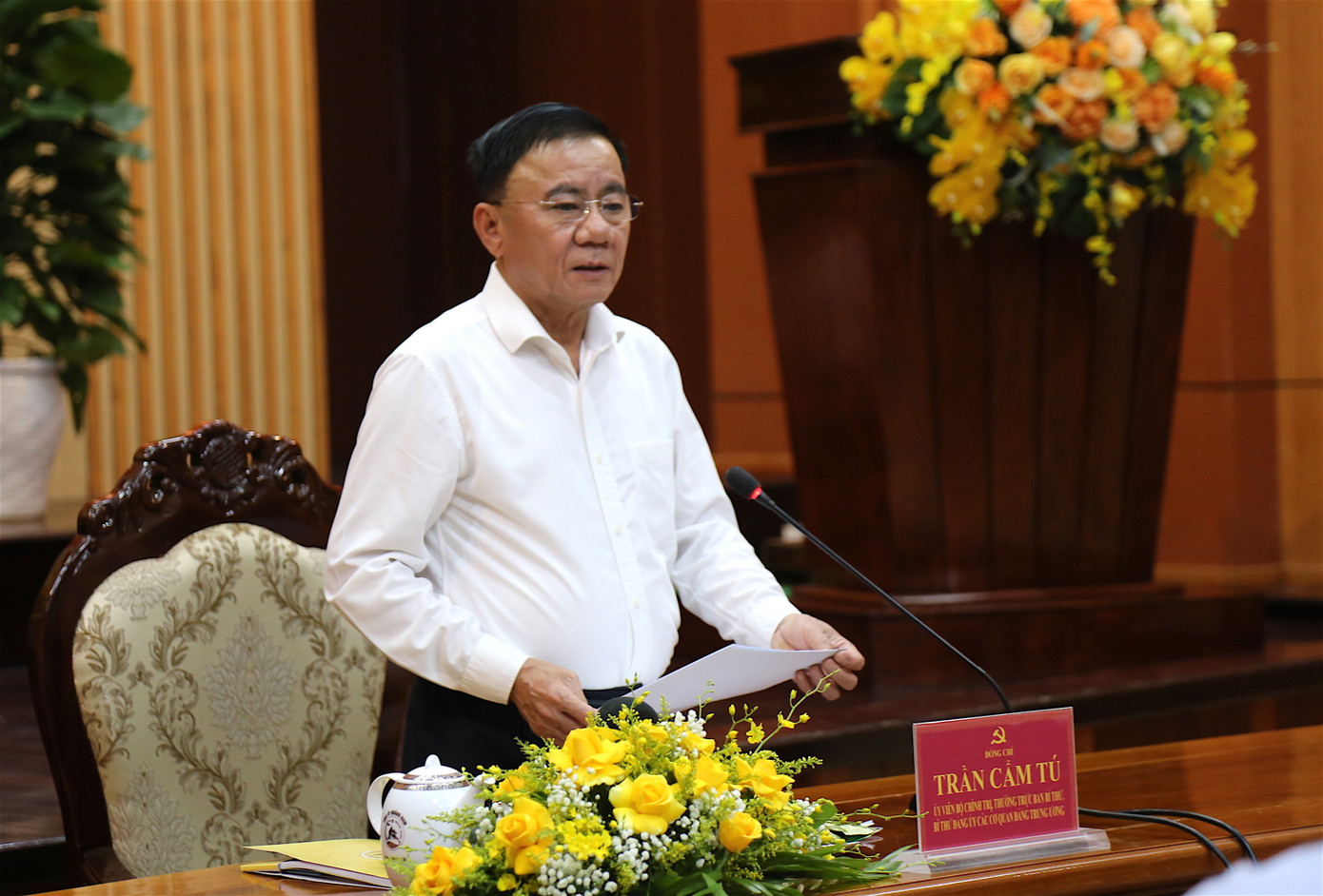 Ông Trần Cẩm Tú - Ủy viên Bộ Chính trị, Thường trực Ban Bí thư tại buổi làm việc với BTV Tỉnh ủy Quảng Nam. Ảnh: Hoài Văn. Ông Trần Cẩm Tú - Ủy viên Bộ Chính trị, Thường trực Ban Bí thư tại buổi làm việc với BTV Tỉnh ủy Quảng Nam. Ảnh: Hoài Văn.