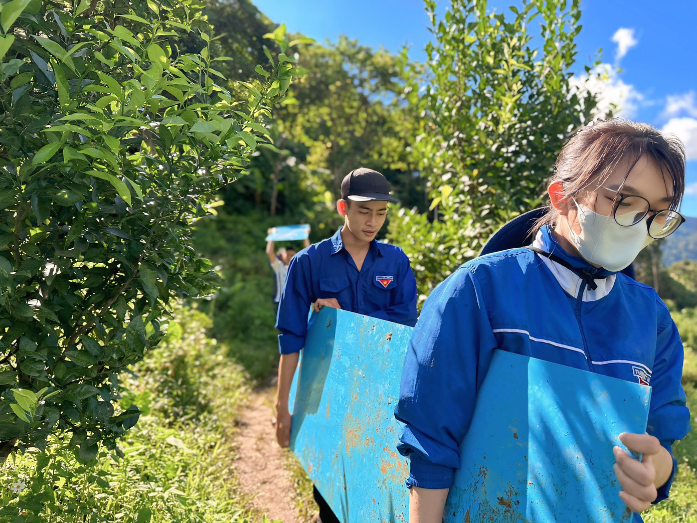 Để triển khai, đoàn đã huy động góp sức của đông đảo bạn trẻ huyện Thăng Bình, đoàn viên thanh niên xã Ga Ry.