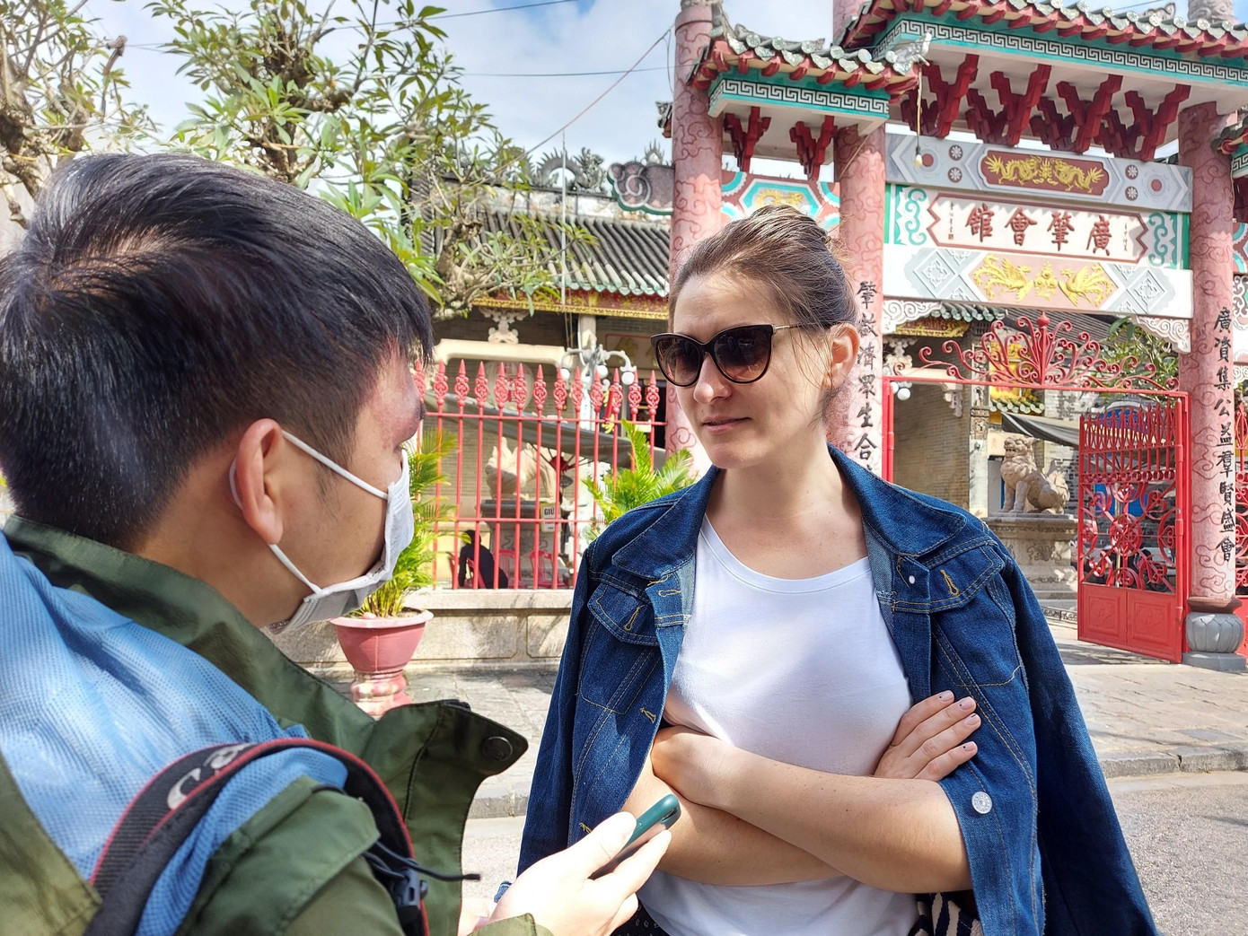 Anna - du khách đến từ nước Nga chia sẻ, việc Hội An nói không với thịt chó, mèo khiến cô càng thêm yêu thành phố du lịch thân thiện này.