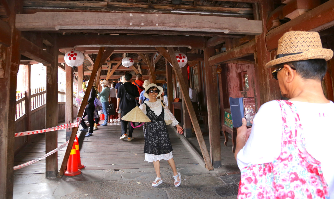 Cuối tháng 12/2022, UBND TP Hội An khởi công Dự án tu bổ di tích Chùa Cầu. Cùng với việc trùng tu, di tích này vẫn mở cửa phục vụ du khách đến tham quan. Cuối tháng 12/2022, UBND TP Hội An khởi công Dự án tu bổ di tích Chùa Cầu. Cùng với việc trùng tu, di tích này vẫn mở cửa phục vụ du khách đến tham quan.