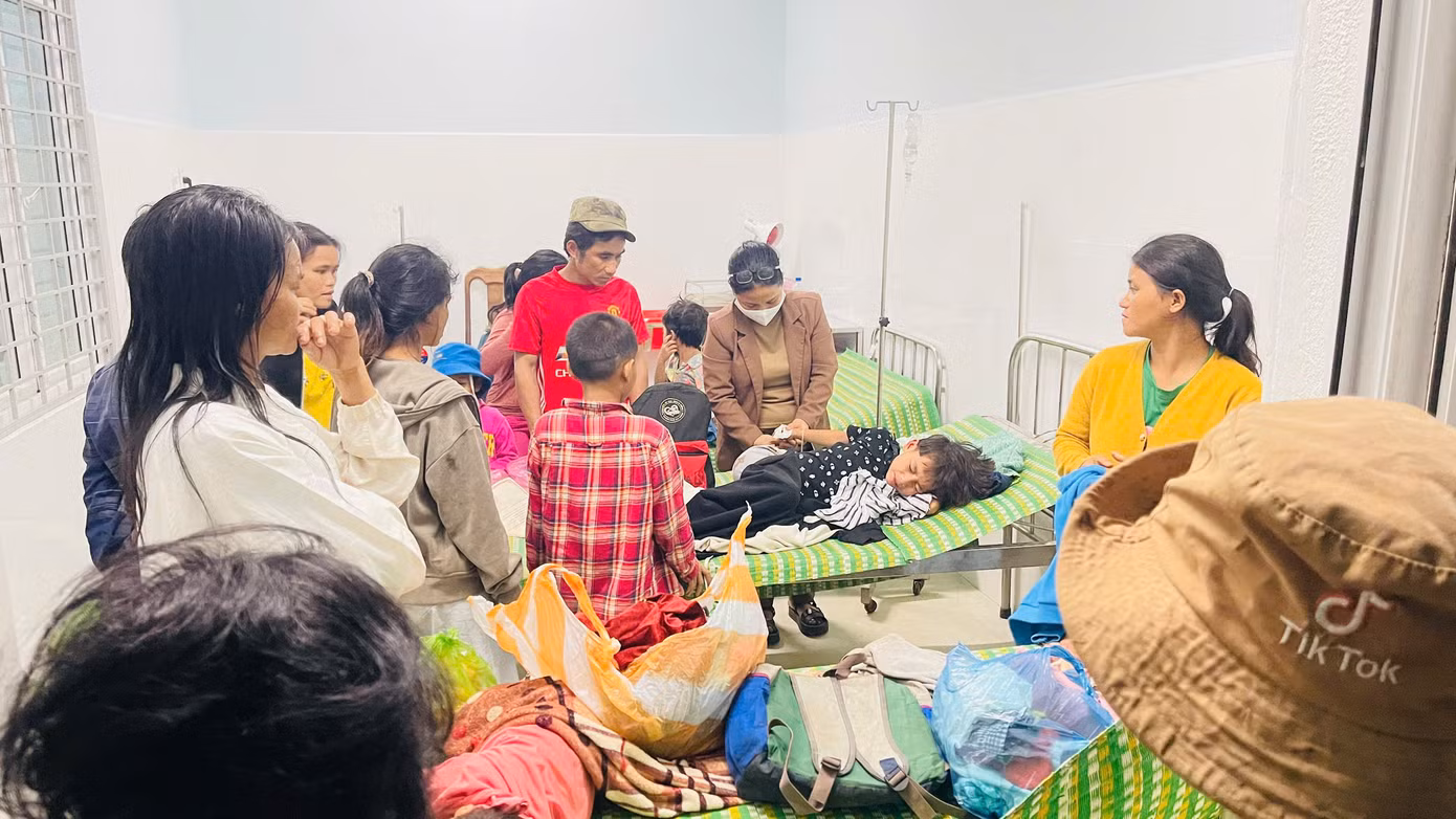 Cả 4 em đã được cấp cứu tại Bệnh viện Nhi Tam Kỳ.