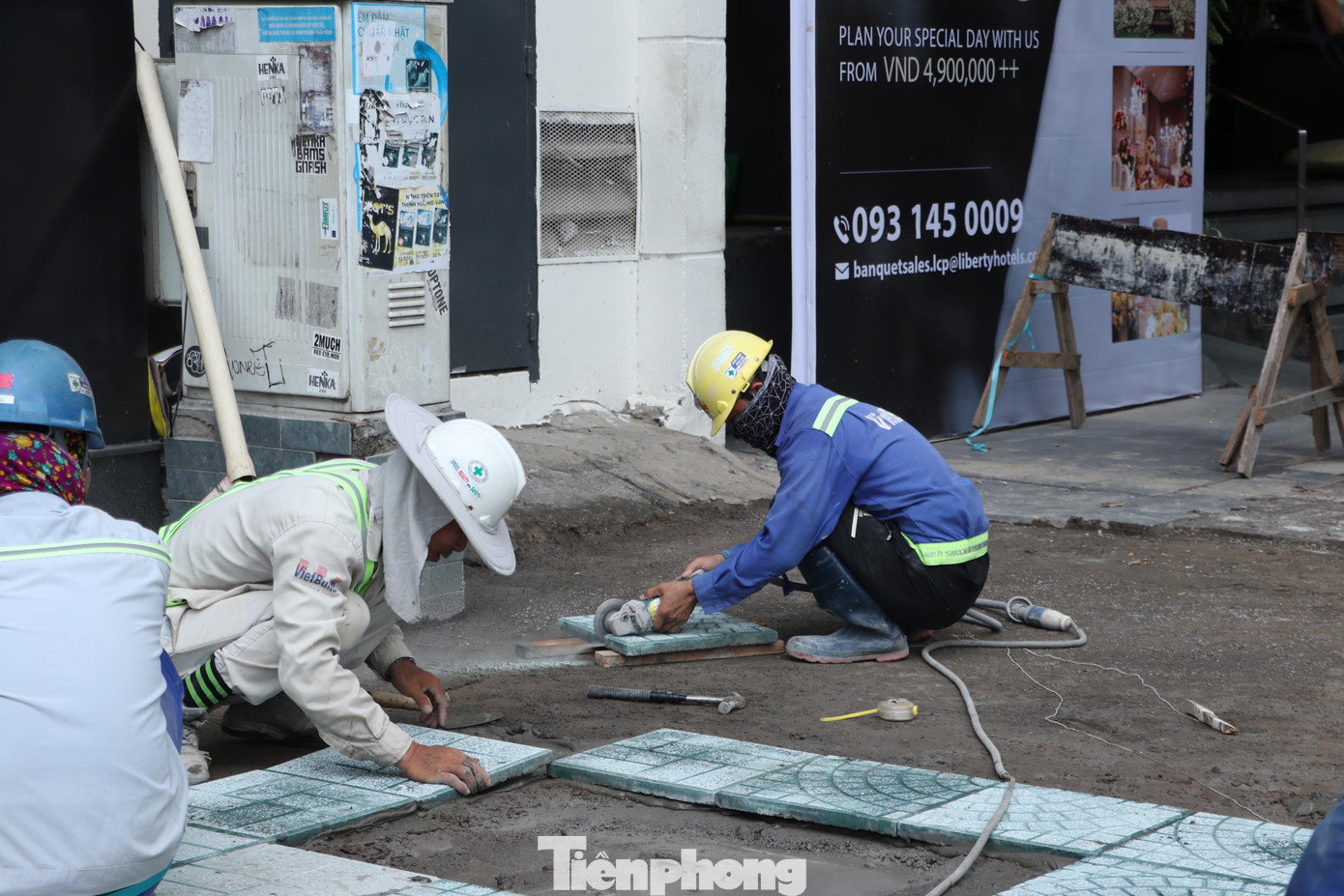 Theo đề xuất của Sở Quy hoạch - Kiến trúc TPHCM, mặt bằng đường Lê Lợi sau khi được chủ đầu tư bàn giao sẽ được thiết kế cảnh quan theo ba giai đoạn. Trong đó, giai đoạn đầu chủ yếu duy trì tuyến giao thông như trước, điều chỉnh vỉa hè hai bên cho đồng bộ, kết hợp trồng lại cây xanh, thiết kế bổ sung lối dẫn đường cho người khuyết tật. Giai đoạn 2 sẽ thiết kế tăng vỉa hè cho người đi bộ, phân làn đường dành riêng cho xe buýt và xe đạp. Giai đoạn 3 sẽ mở rộng ranh nghiên cứu xây dựng các dãy nhà hai bên đường Lê Lợi với mục đích ưu đãi về mặt hệ số sử dụng đất, tầng cao, khoảng lùi để khuyến khích thương mại dịch vụ và thu hút đầu tư.