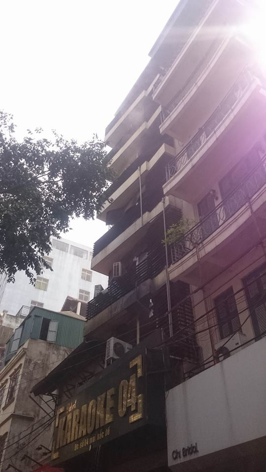 Cháy lớn tại quán karaoke trên đường Mai Hắc Đế ảnh 4