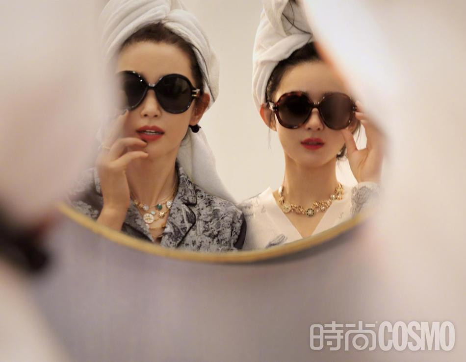 Cử chỉ, cách tạo dáng của ngôi sao "Trương Tam Phong" cũng sắc sảo, đa dạng và tự nhiên hơn nàng "Tiểu Cốt".