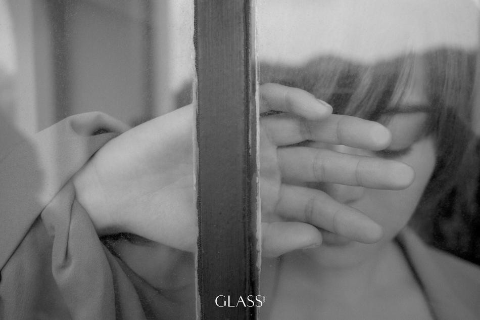 Trong lần trở lại này, Tôn Lệ tiếp tục khiến dân mạng ngỡ ngàng trước ngoại hình bất biến theo thời gian. Ở 39 tuổi và mẹ của hai đứa trẻ, ngôi sao "Chân Hoàn truyện" vẫn trẻ trung như nữ sinh cấp ba. Trong lần trở lại này, Tôn Lệ tiếp tục khiến dân mạng ngỡ ngàng trước ngoại hình bất biến theo thời gian. Ở 39 tuổi và mẹ của hai đứa trẻ, ngôi sao "Chân Hoàn truyện" vẫn trẻ trung như nữ sinh cấp ba.