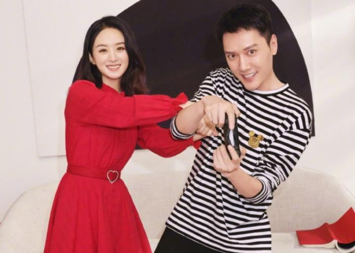 Phùng Thiệu Phong và gia đình bị chỉ trích nhiều sau ồn ào ly hôn. Phùng Thiệu Phong và gia đình bị chỉ trích nhiều sau ồn ào ly hôn.