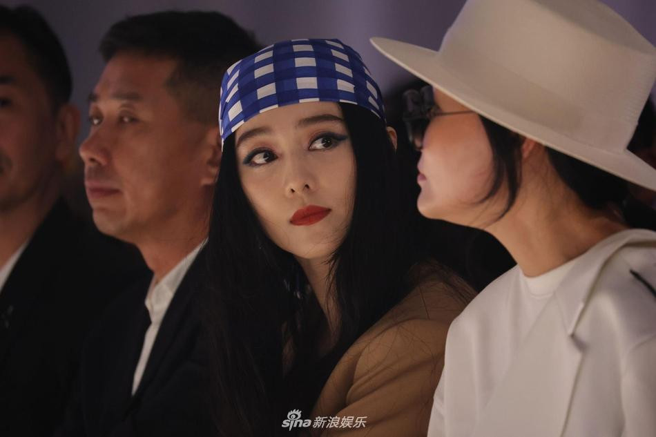 Dân mạng nhận xét cô đã già.