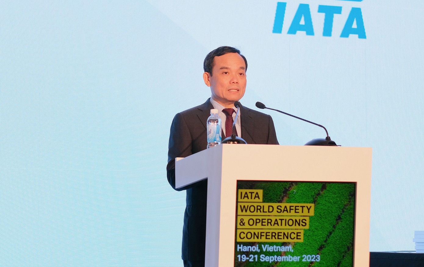 Phó Thủ tướng Trần Lưu Quang phát biểu tại hội nghị.