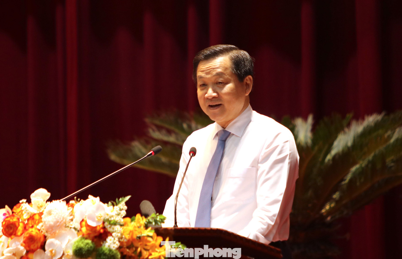 Phó Thủ tướng Lê Minh Khái. Phó Thủ tướng Lê Minh Khái.