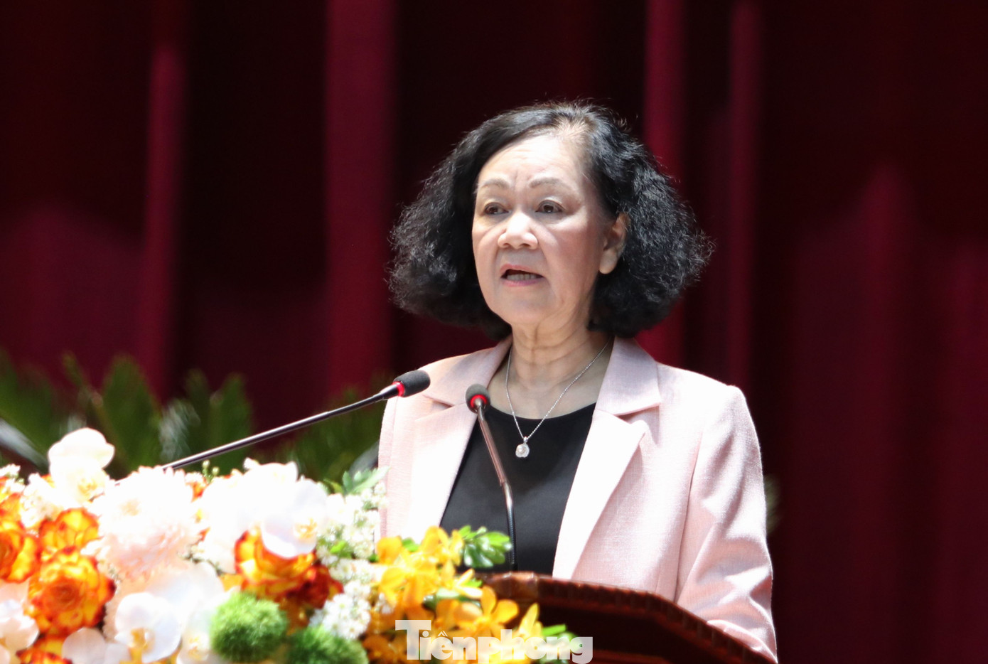 Bà Trương Thị Mai - Uỷ viên Bộ Chính trị, Thường trực Ban Bí thư, Trưởng Ban Tổ chức T.Ư phát biểu chỉ đạo Hội nghị. Bà Trương Thị Mai - Uỷ viên Bộ Chính trị, Thường trực Ban Bí thư, Trưởng Ban Tổ chức T.Ư phát biểu chỉ đạo Hội nghị.