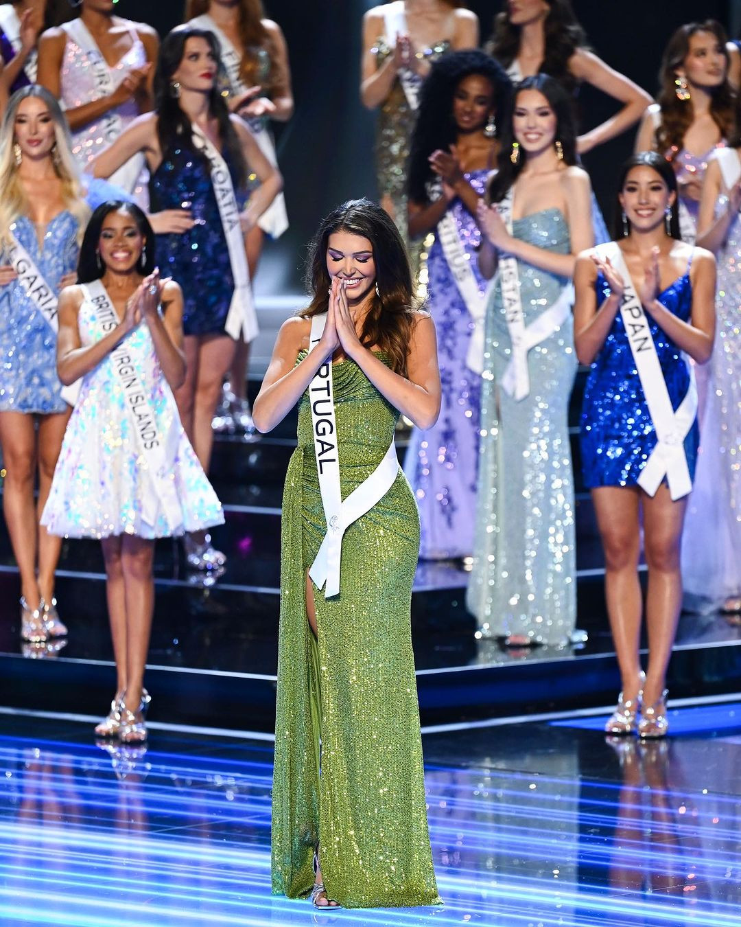 Sáng 19/11 đã diễn ra chung kết Hoa hậu Hoàn vũ 2023. Chung cuộc, người đẹp Nicaragua - Sheynnis Palacios đã đăng quang ngôi vị cao nhất. Người đẹp Bồ Đào Nha - Marina Machete gây bất ngờ khi được xướng tên vào top 20.