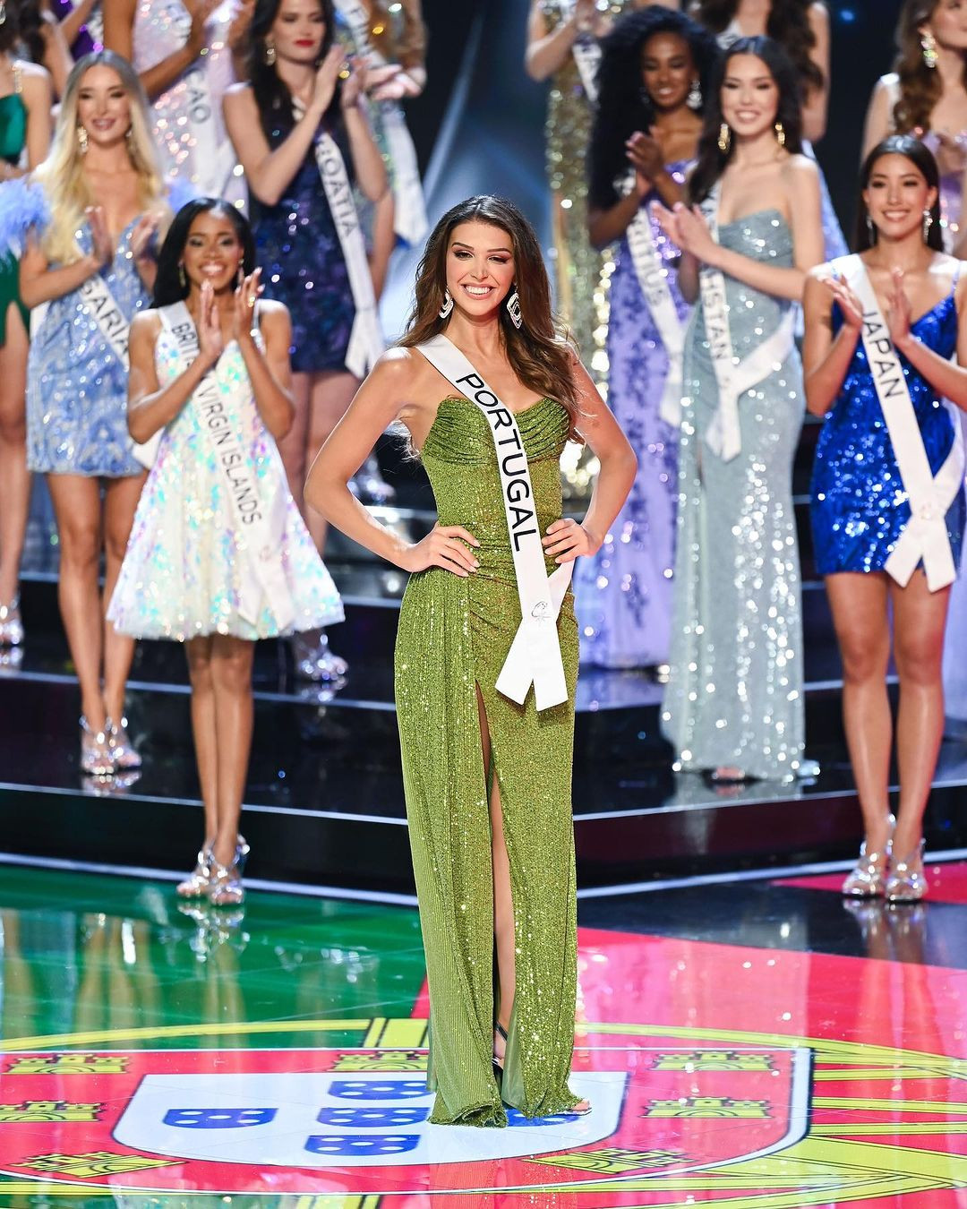 Sáng 19/11 đã diễn ra chung kết Hoa hậu Hoàn vũ 2023. Chung cuộc, người đẹp Nicaragua - Sheynnis Palacios đã đăng quang ngôi vị cao nhất. Người đẹp Bồ Đào Nha - Marina Machete gây bất ngờ khi được xướng tên vào top 20.