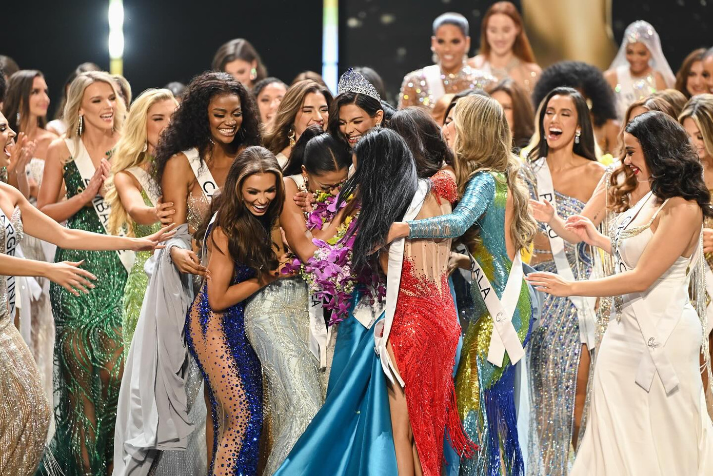 Hoa hậu Hoàn vũ vẫn là sân chơi sắc đẹp hấp dẫn, uy tín mà nhiều cô gái ao ước được tham gia.