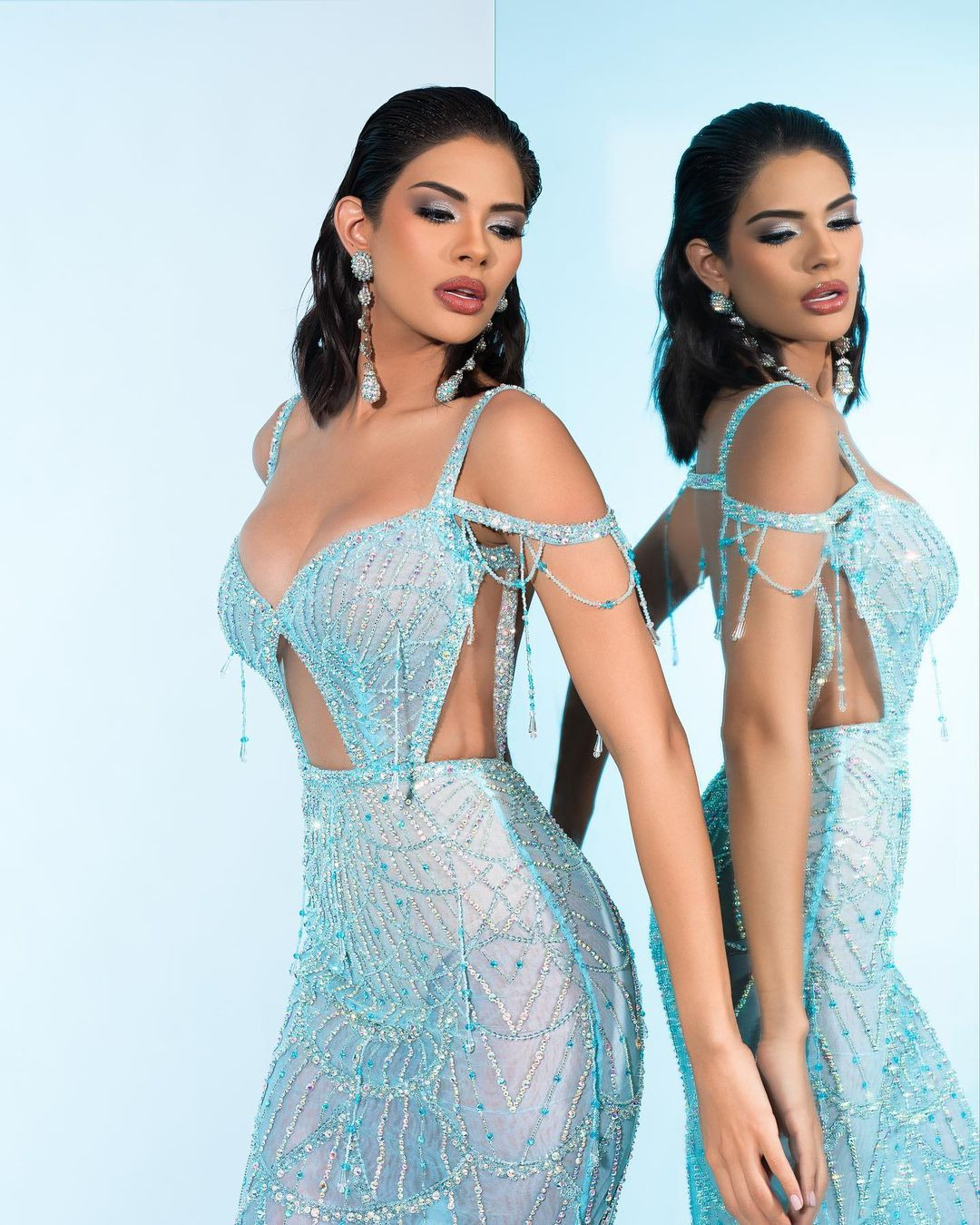 Bên cạnh nhan sắc ấn tượng, Sheynnis Palacios cũng là người đẹp tích cực hoạt động từ thiện. Cô khởi xướng dự án cộng đồng mang tên Entiende tu mente (Hiểu tâm trí của bạn) với mục đích nhấn mạnh tầm quan trọng của sức khỏe tâm thần.