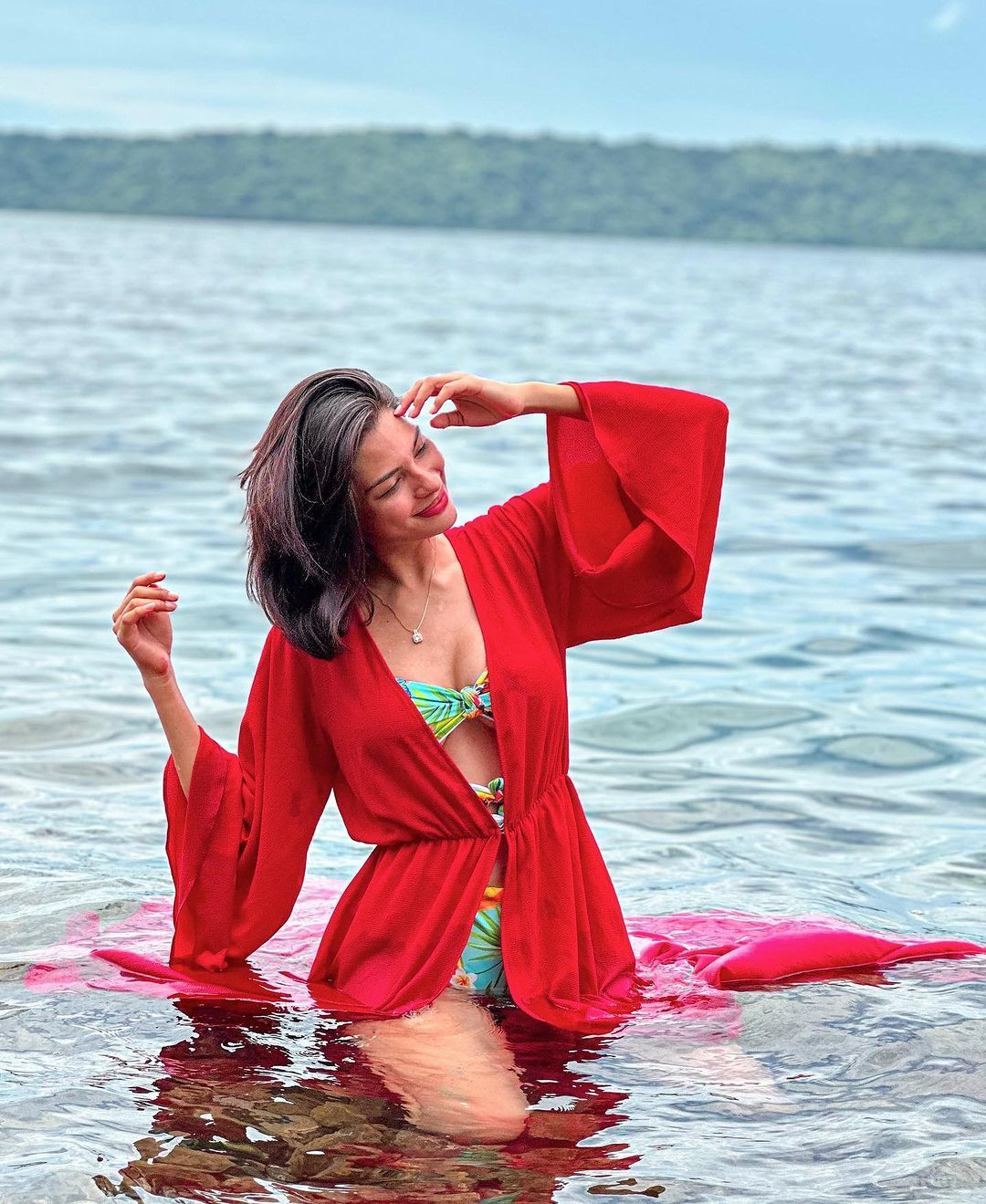 Sheynnis Palacios từng tham gia nhiều cuộc thi nhan sắc trong nước lẫn quốc tế. Người đẹp chiến thắng Miss Teen Nicaragua 2016, đăng quang Miss World Nicaragua 2020. Cô cũng đại diện nhan sắc quê nhà tại cuộc thi Hoa hậu Thế giới 2021 và dừng chân ở top 40 chung cuộc.