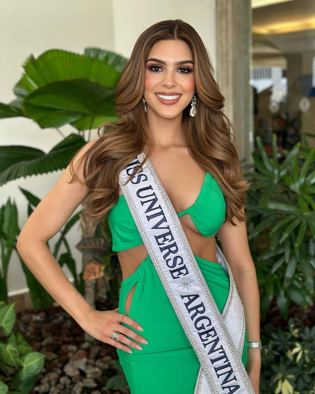 Hai người đẹp Argentina và Guyana tố nhau sau cuộc thi. Hai người đẹp Argentina và Guyana tố nhau sau cuộc thi.