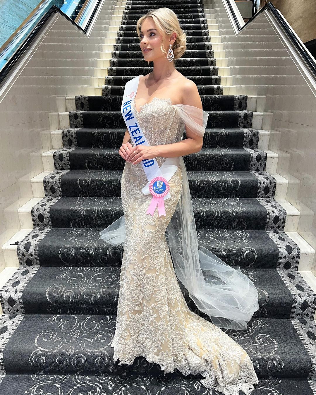 Tại cuộc thi Hoa hậu Quốc tế 2023 Georgia được các chuyên trang sắc đẹp đánh giá là ứng viên tiềm năng. Cô cũng là một trong những thí sinh có lượng người theo dõi lớn trên mạng xã hội.