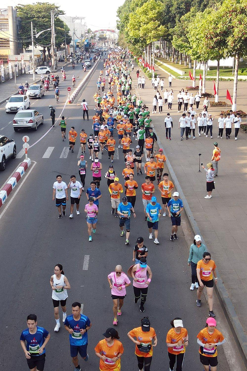 Tiền Phong Marathon 2021 - Cùng nhau về đích ảnh 130 Tiền Phong Marathon 2021 - Cùng nhau về đích ảnh 130