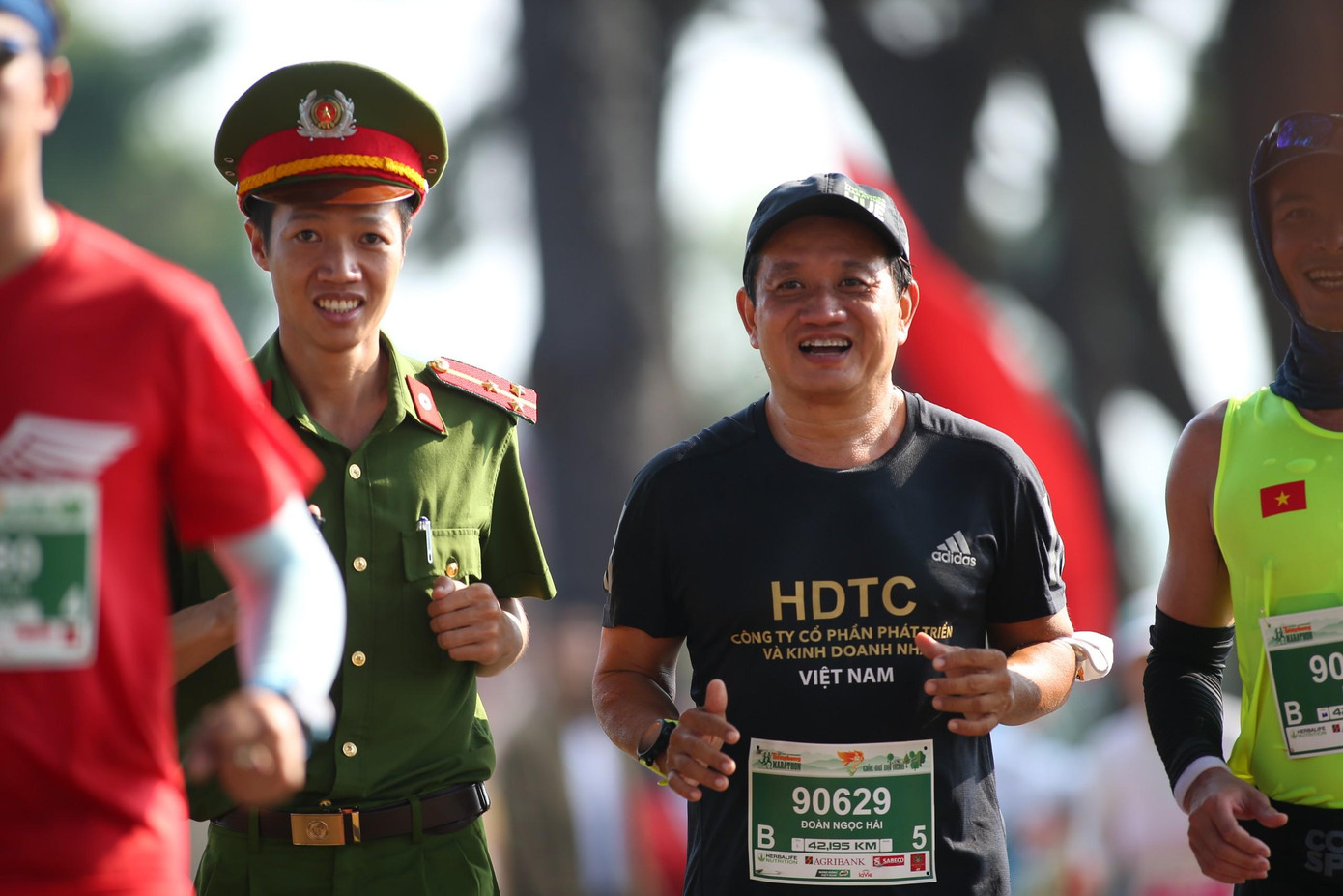 Tiền Phong Marathon 2021 - Cùng nhau về đích ảnh 125 Tiền Phong Marathon 2021 - Cùng nhau về đích ảnh 125