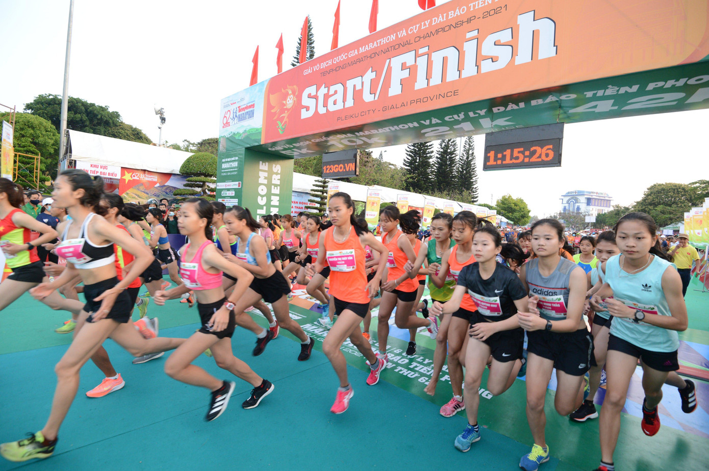 Tiền Phong Marathon 2021 - Cùng nhau về đích ảnh 52 Tiền Phong Marathon 2021 - Cùng nhau về đích ảnh 52