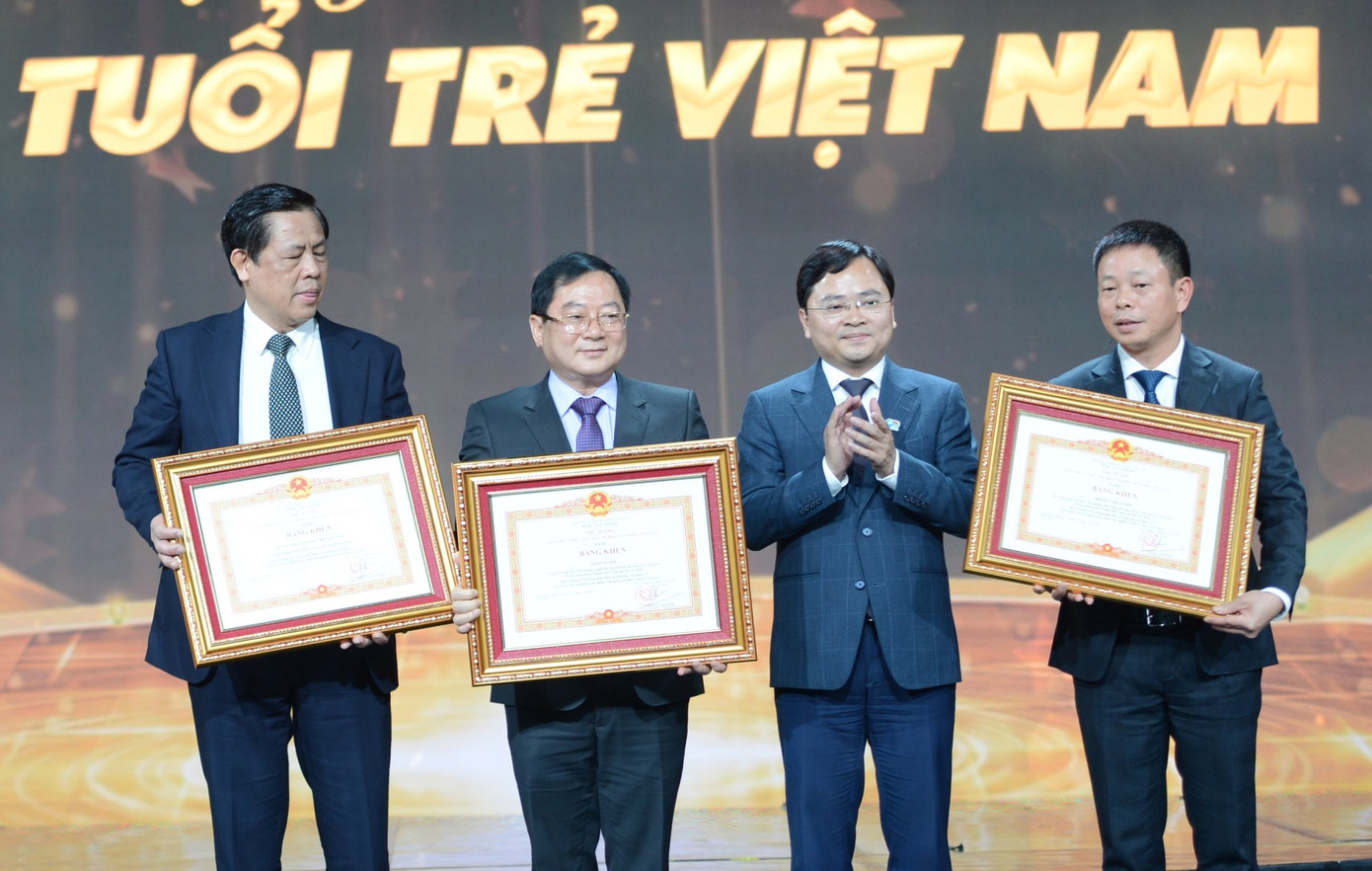 Gương mặt trẻ Việt Nam tiêu biểu và khát vọng dựng xây đất nước hùng cường ảnh 27