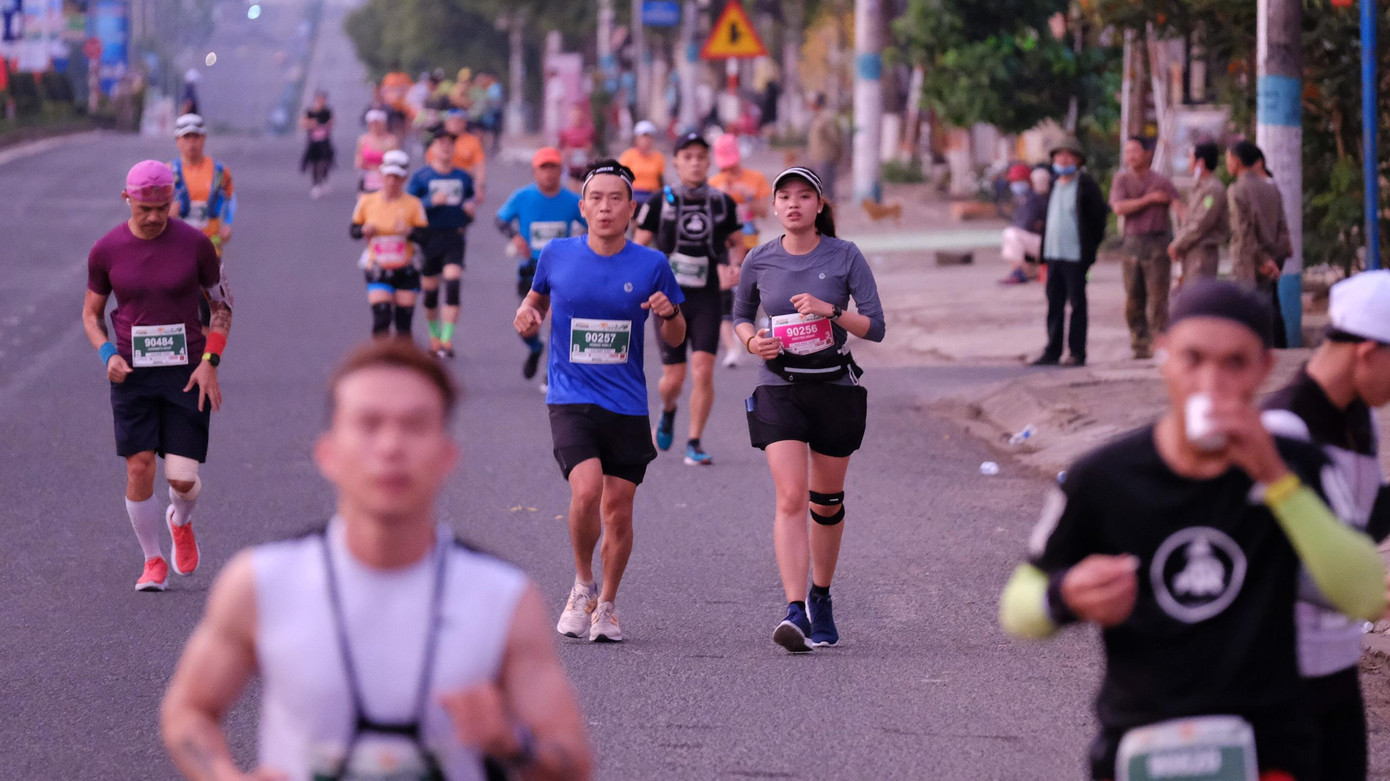 Tiền Phong Marathon 2021 - Cùng nhau về đích ảnh 26 Tiền Phong Marathon 2021 - Cùng nhau về đích ảnh 26