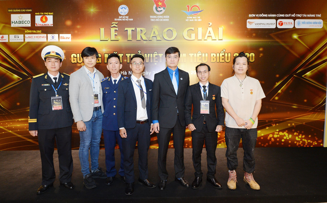 Gương mặt trẻ Việt Nam tiêu biểu và khát vọng dựng xây đất nước hùng cường ảnh 39