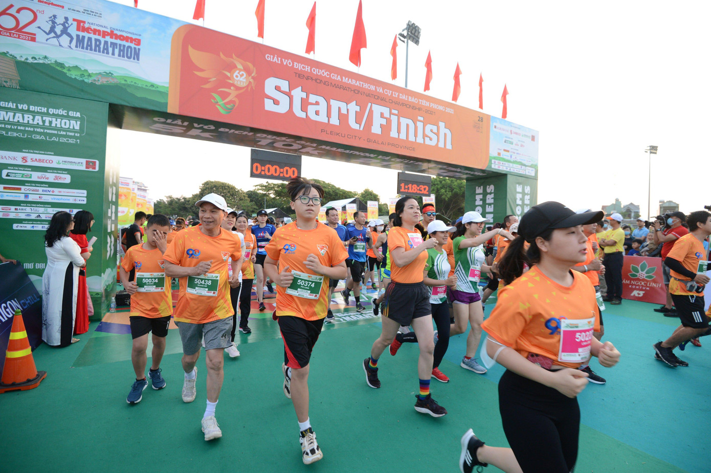 Tiền Phong Marathon 2021 - Cùng nhau về đích ảnh 50 Tiền Phong Marathon 2021 - Cùng nhau về đích ảnh 50