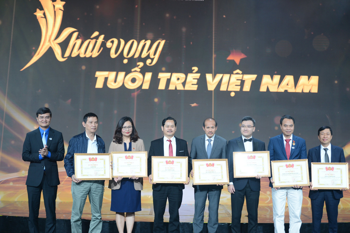 Gương mặt trẻ Việt Nam tiêu biểu và khát vọng dựng xây đất nước hùng cường ảnh 26