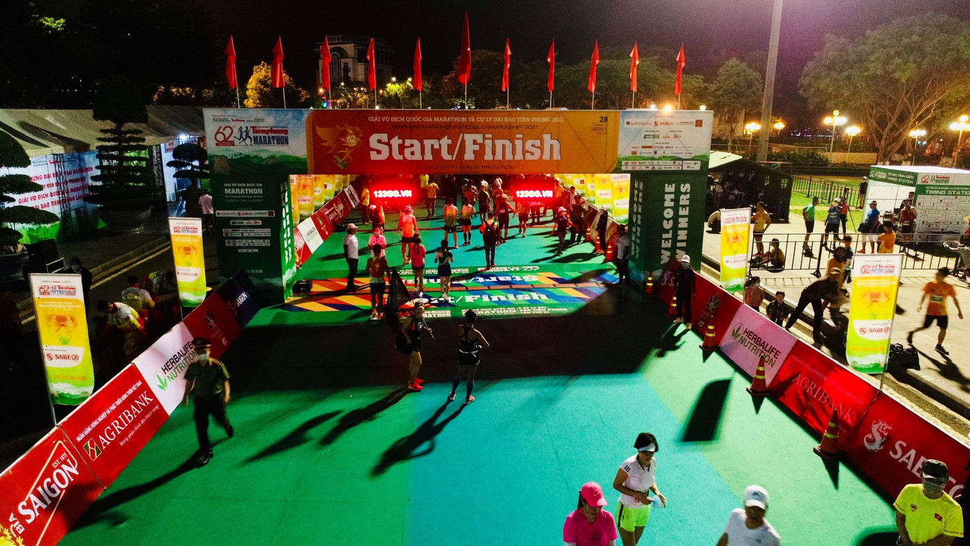 Tiền Phong Marathon 2021 - Cùng nhau về đích ảnh 12 Tiền Phong Marathon 2021 - Cùng nhau về đích ảnh 12