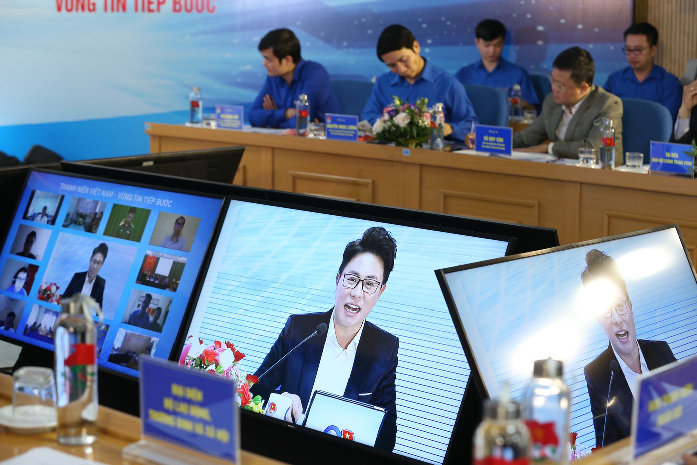 Thanh niên Việt Nam - Vững tin tiếp bước ảnh 14