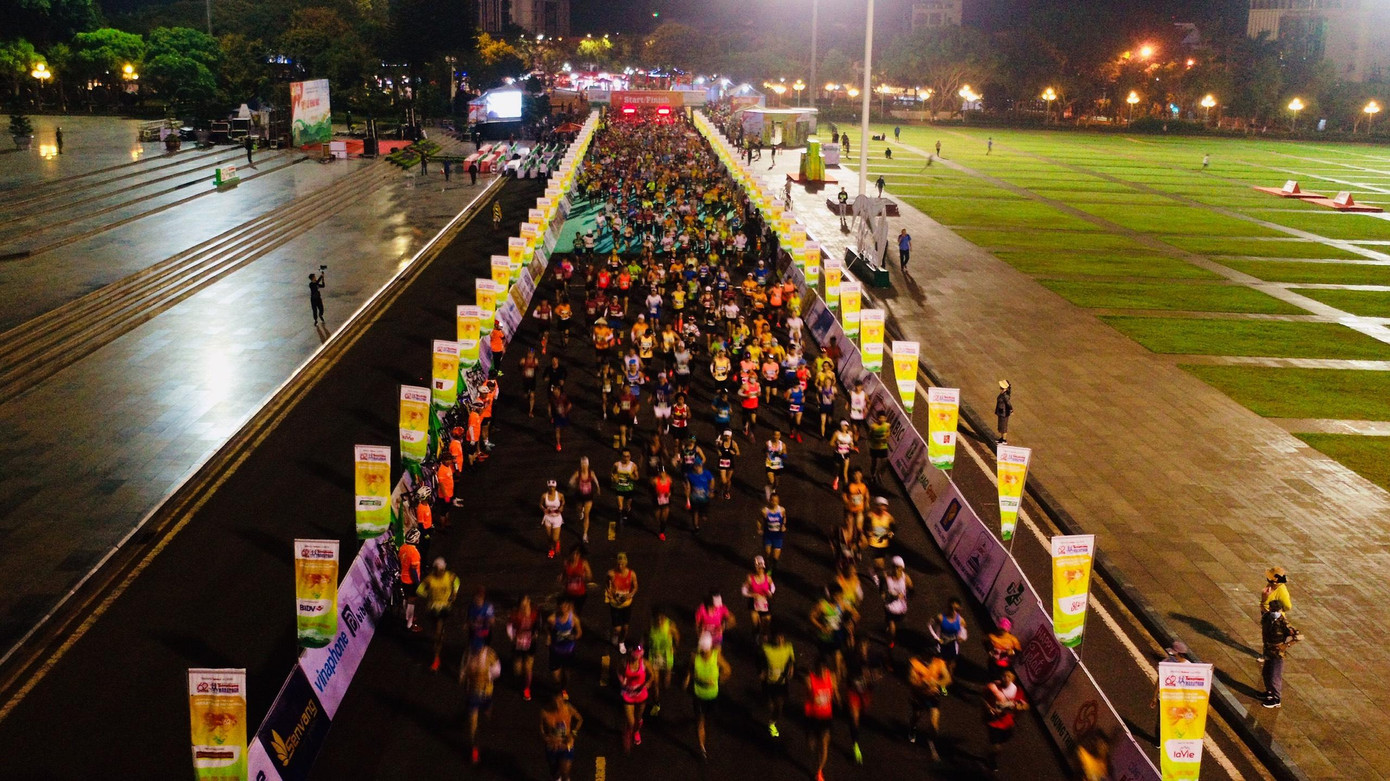 Tiền Phong Marathon 2021 - Cùng nhau về đích ảnh 15 Tiền Phong Marathon 2021 - Cùng nhau về đích ảnh 15