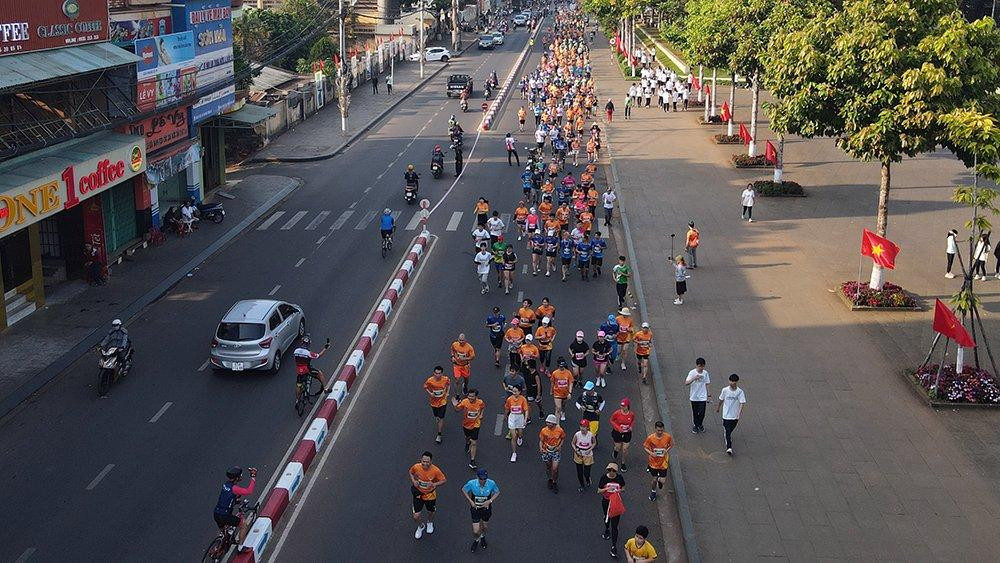 Tiền Phong Marathon 2021 - Cùng nhau về đích ảnh 129 Tiền Phong Marathon 2021 - Cùng nhau về đích ảnh 129