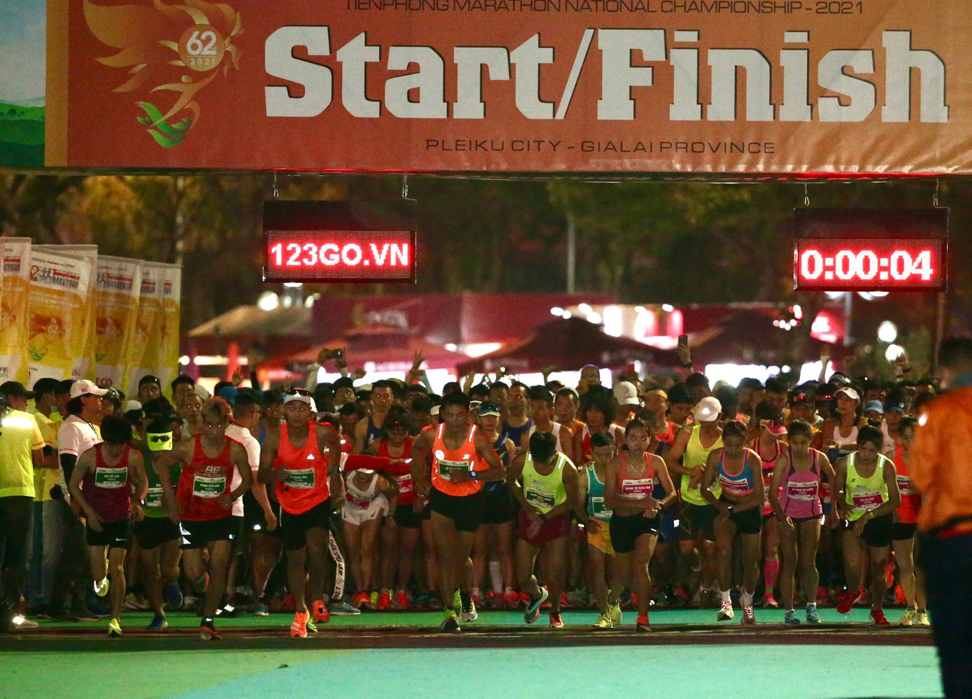 Tiền Phong Marathon 2021 - Cùng nhau về đích ảnh 14 Tiền Phong Marathon 2021 - Cùng nhau về đích ảnh 14