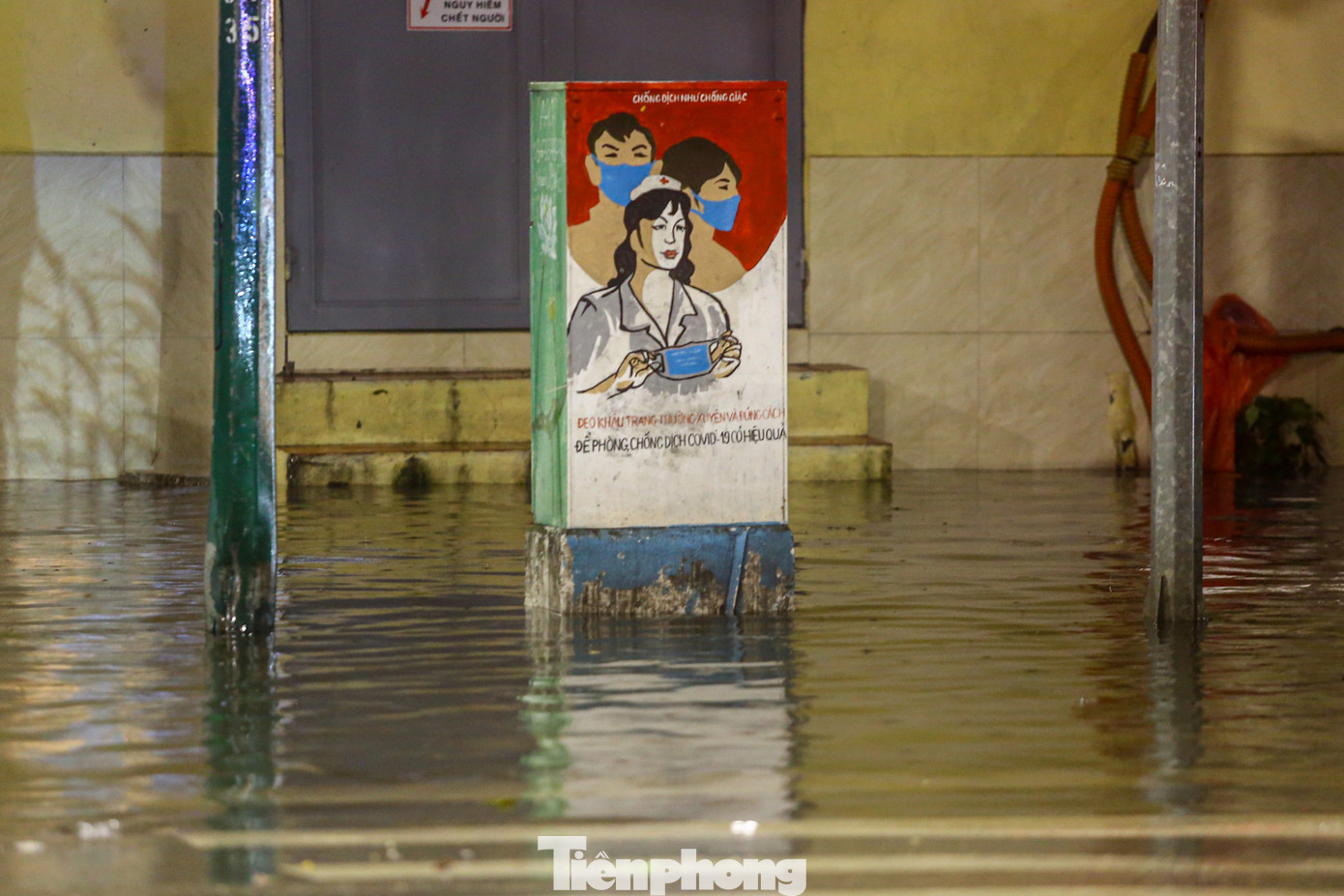 Khu vực ngập sâu đến nửa mét.