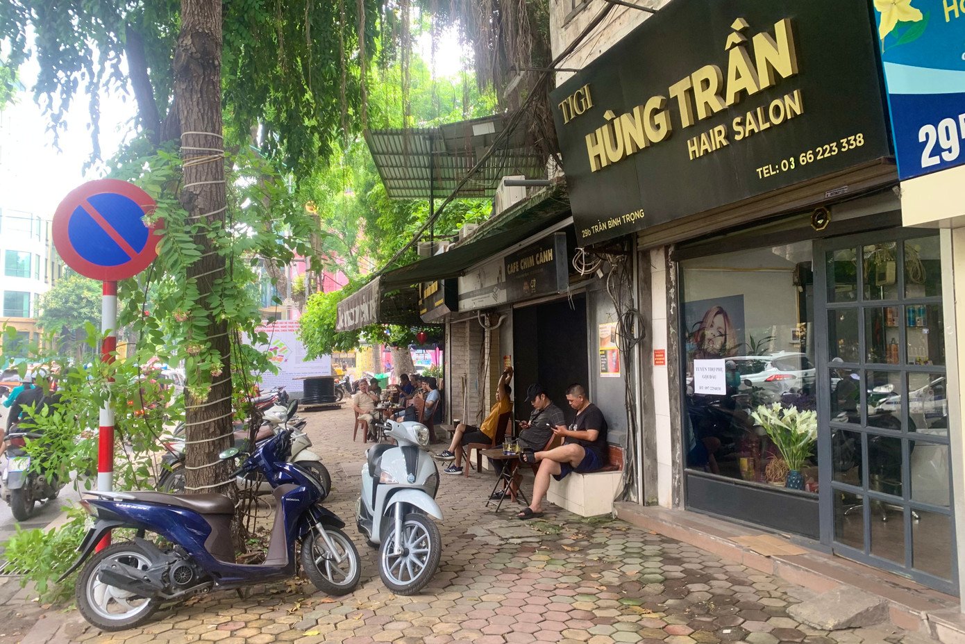 Hiện, quận Hai Bà Trưng đang thông báo kế hoạch tổ chức điều tra, khảo sát, đo đạc, kiểm điểm đất đai và tài sản gắn liền với đất để thực hiện dự án. Dự kiến thời gian thực hiện từ ngày 31/5/2024 đến ngày 18/6/2024. Trong thời gian này, lãnh đạo BQLDA đề nghị người dân phối hợp, cung cấp các giấy tờ liên quan đến việc sử dụng đất, hình thành tài sản trên đất để cơ quan chức năng thực hiện công tác điều tra, khảo sát...