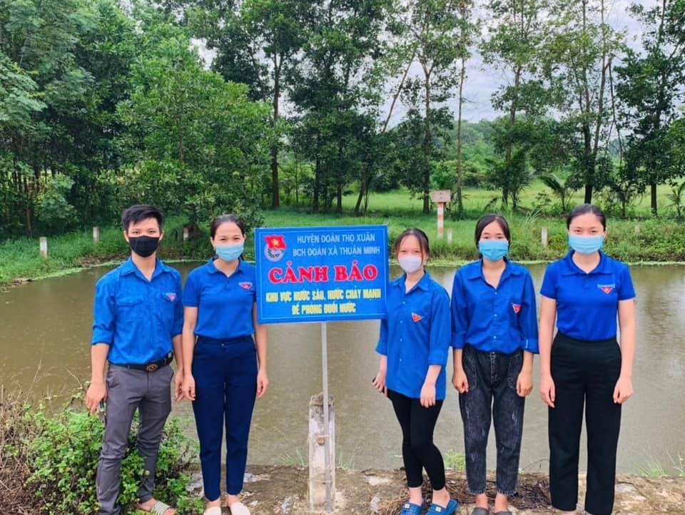 Huyện Đoàn Thọ Xuân tổ chức 3 lớp ôn tập văn hóa hè cho 50 em thiếu niên nhi đồng từ lớp 1 đến lớp 9; khánh thành và khởi công xây dựng 5 khu vui chơi cho thiếu nhi, với tổng kinh phí xây dựng gần 100 triệu đồng; chỉnh trang, tu sửa 12 khu vui chơi cho thiếu nhi đã hư hỏng, xuống cấp; lắp đặt mới 15 biển cảnh báo nguy hiểm và 28 lốp xe cứu hộ phòng chống đuối nước.