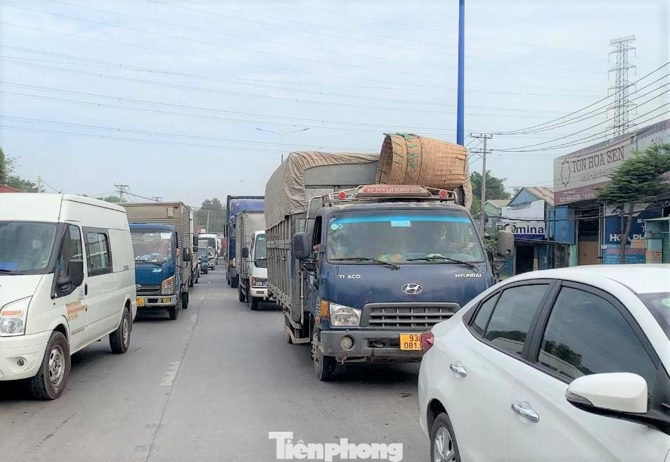 Theo lịch cắt điện ngày 11/12 trên địa bàn TP.Thuận An thì 2 bên đường ĐT743 từ ngã 3 An Phú về đến ngã 4 Miếu Ông Cù sẽ bị cắt từ 5h đến 18h cùng ngày. Theo lịch cắt điện ngày 11/12 trên địa bàn TP.Thuận An thì 2 bên đường ĐT743 từ ngã 3 An Phú về đến ngã 4 Miếu Ông Cù sẽ bị cắt từ 5h đến 18h cùng ngày.