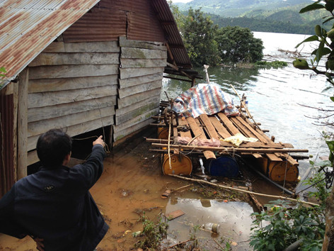 Nhà nửa nổi nửa chìm. Nhà nửa nổi nửa chìm