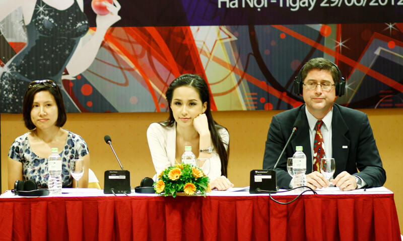 Mai Phương Thúy làm một gương mặt đại diện chiến dịch Sống hiện đại