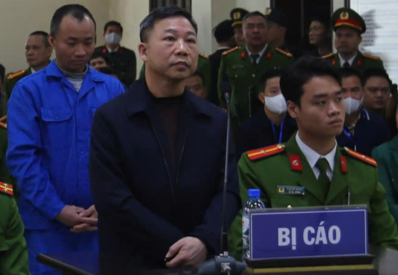 Ông Lưu Bình Nhưỡng tại toà.