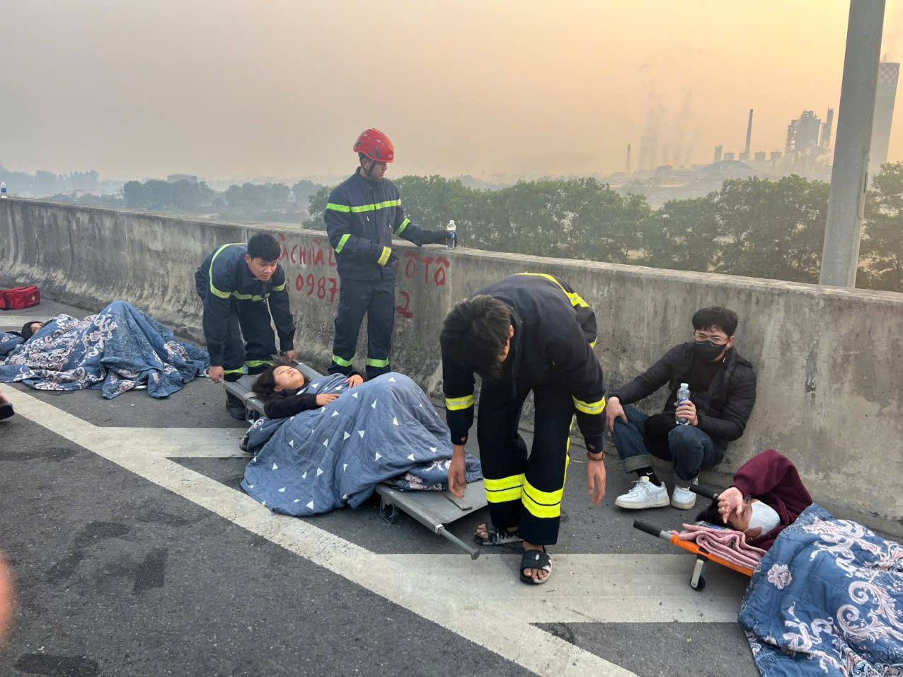 Các nạn nhân tại hiện trường.