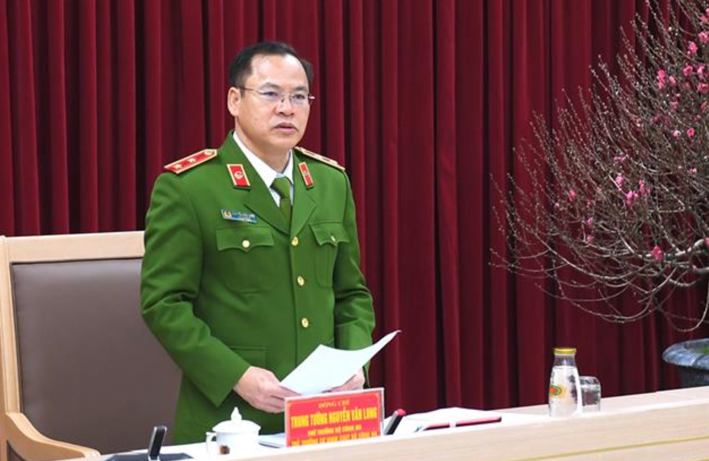 Trung tướng Nguyễn Văn Long, Thứ trưởng, Thủ trưởng CSĐT Bộ Công an phát biểu tại hội nghị.