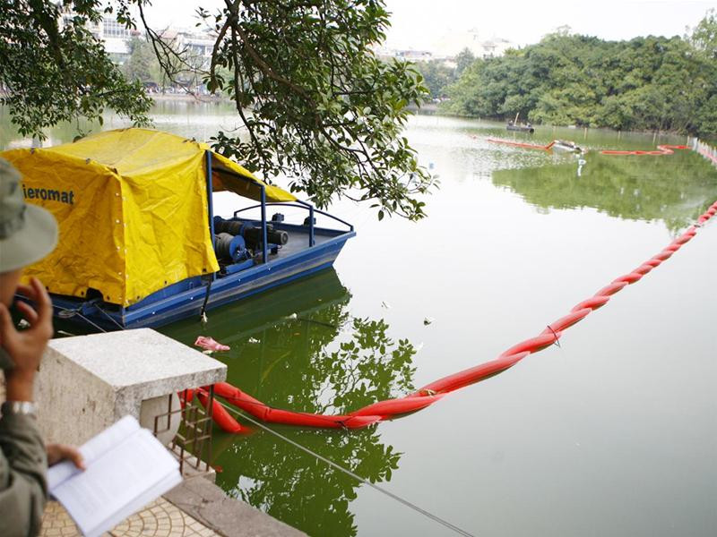 Sáng 18/11, khởi động nạo vét bùn hồ Gươm - Ảnh: Hồng Vĩnh